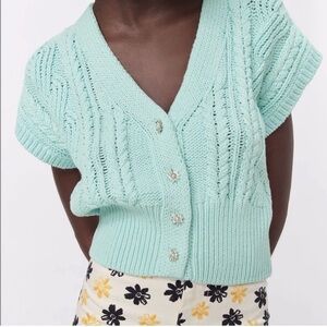 Zara cable knit cropped vest with Rhinestone Buttons size S